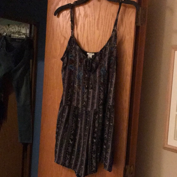 Romper - Picture 1 of 2